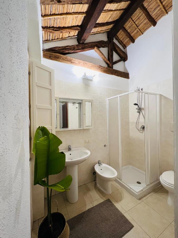 Castello Attic Sunset Terrace Apartment Cagliari Bagian luar foto