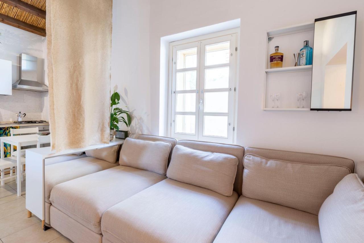 Castello Attic Sunset Terrace Apartment Cagliari Bagian luar foto