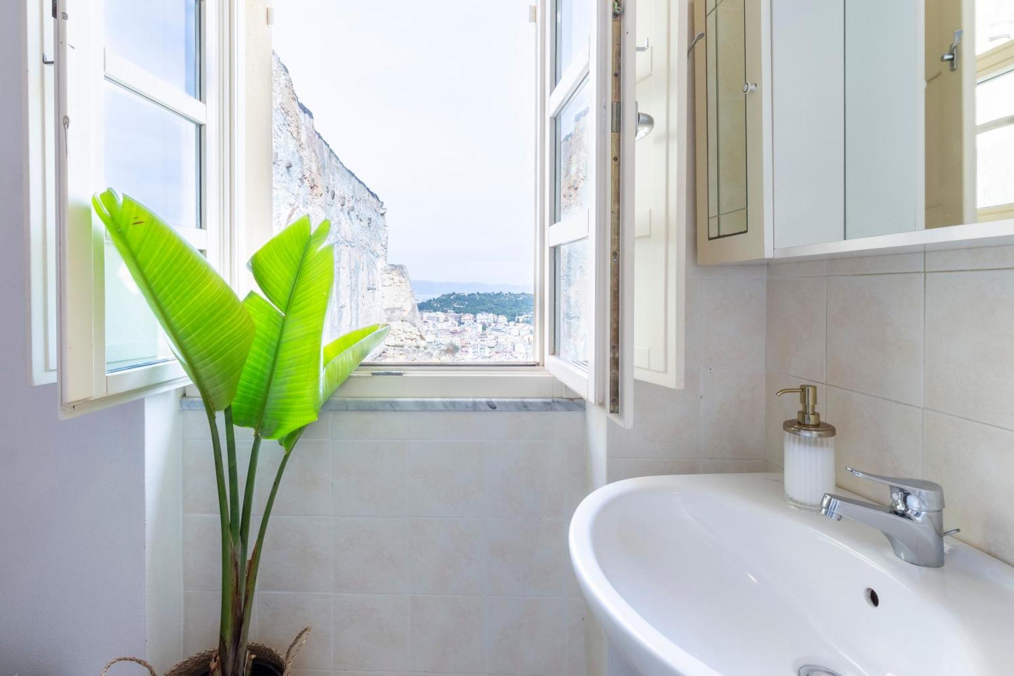 Castello Attic Sunset Terrace Apartment Cagliari Bagian luar foto