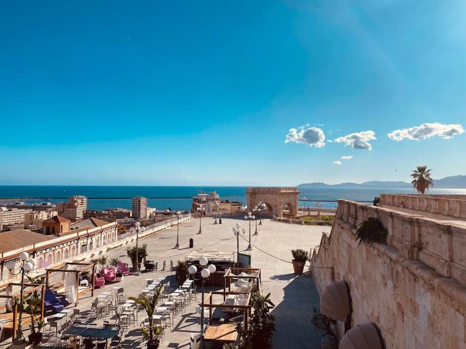 Castello Attic Sunset Terrace Apartment Cagliari Bagian luar foto
